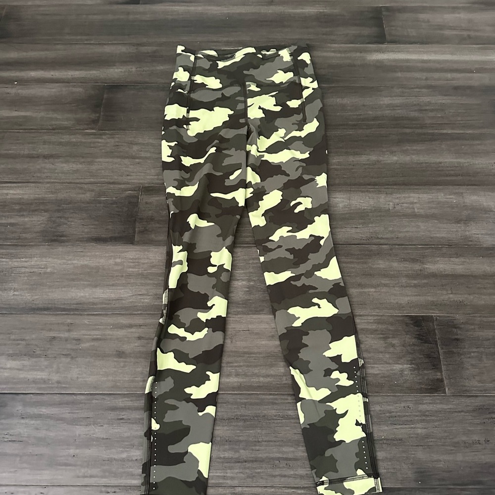 Camo Lululemon Fast and Free Tight 25”